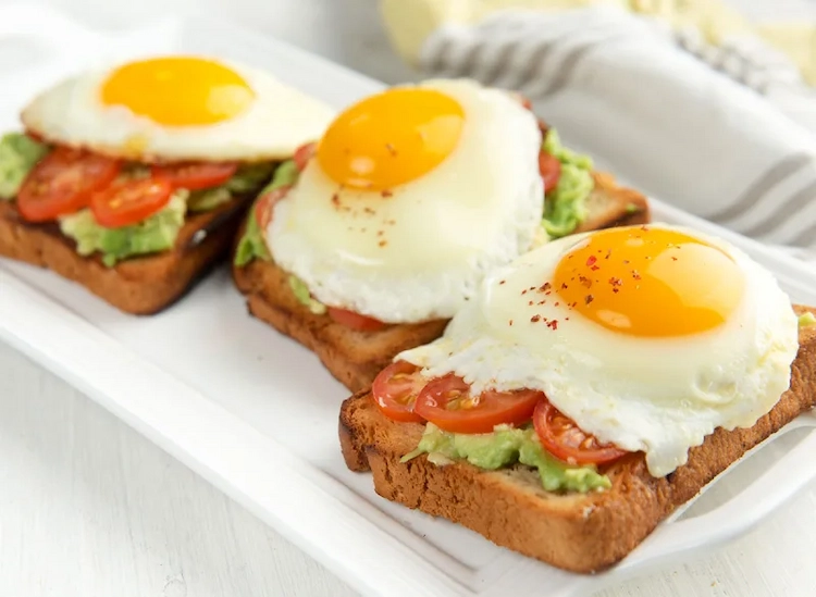 Eat important daily proteins through breakfast eggs and maintain a healthy diet after 50