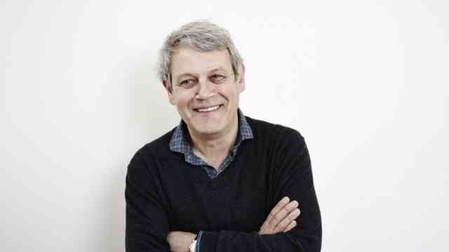 Exhibition in the International Youth Library: Keeps a lot of order, just can't keep it well himself: Axel Scheffler.