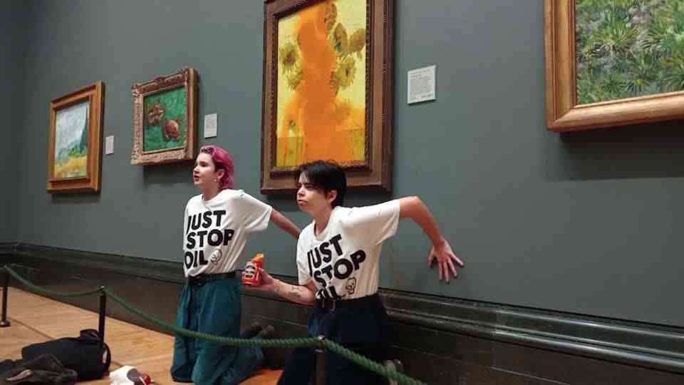 Attacks by climate activists: glazing, motion detectors, plexiglass hoods: what museums are doing to protect art