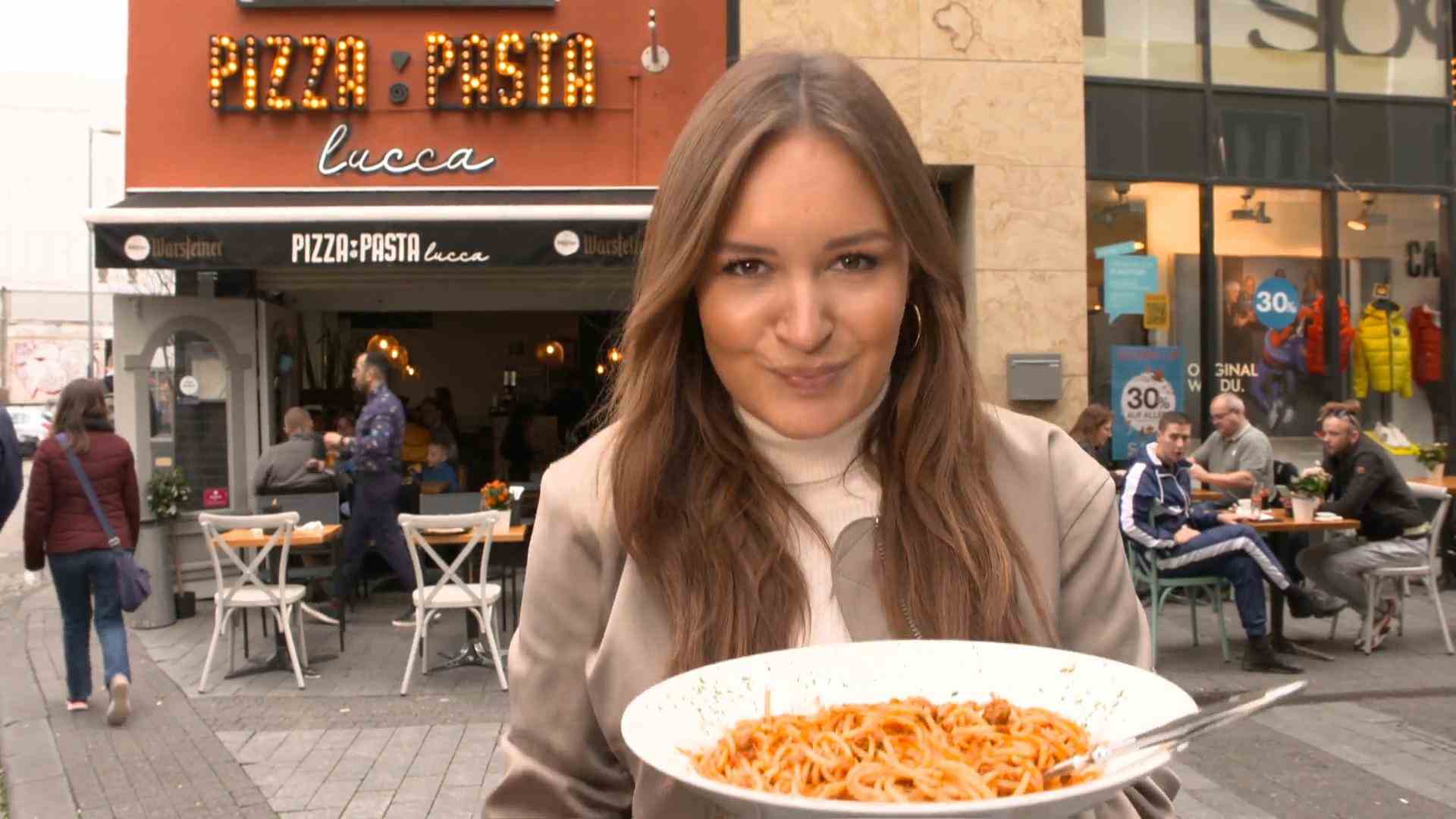 Where does pasta come from and how do we eat it properly!  World Pasta Day