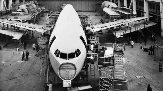 Aviation: Production of the first Airbus "A300" in December 1971 in Toulouse.