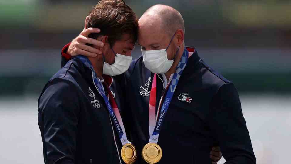 Gold medalists Matthieu Androdias and Hugo Boucheron of France pose with their medals