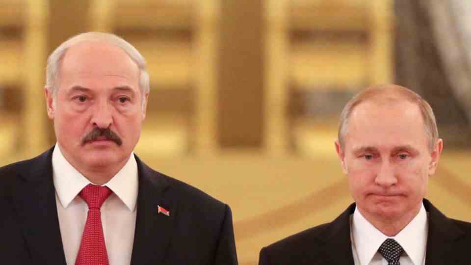Ukraine war: Russia's President Putin and Belarusian dictator Lukashenko want to set up joint troops (symbol image)