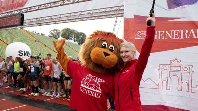 Munich Marathon: On your marks, get set, go: The starting gun was fired on Sunday morning in the Olympic Center.