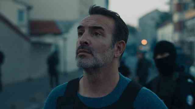 "November" in the cinema: Days without sleep: Jean Dujardin plays the chief of the terrorist hunters in "November".