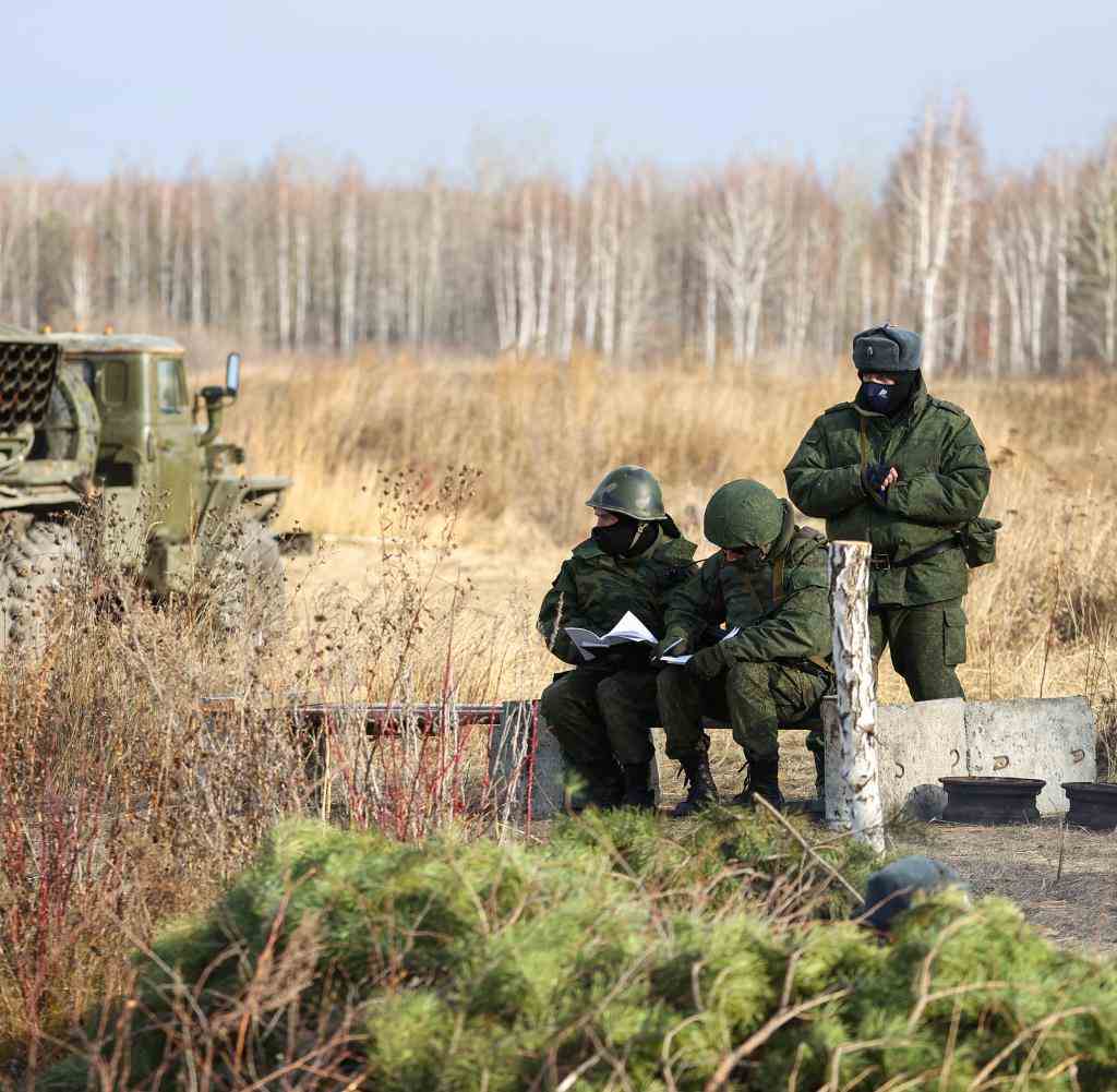 Mobilized Russian Army reservists undergo training in Sverdlovsk