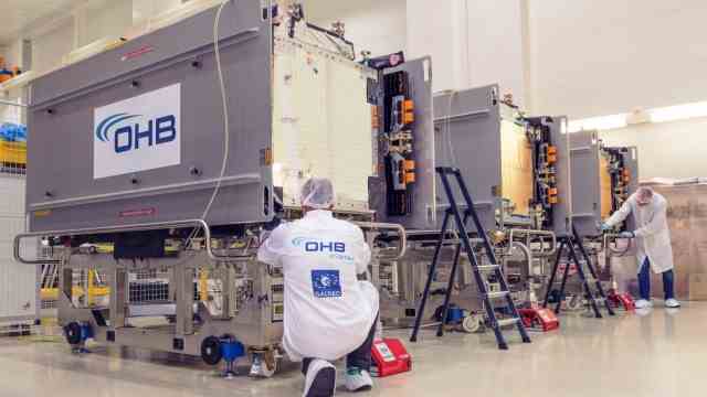 Space: Bremen-based space company OHB has built a total of 32 first-generation Galileo satellites.