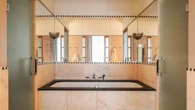 City break in Oslo: elegant bathrooms...