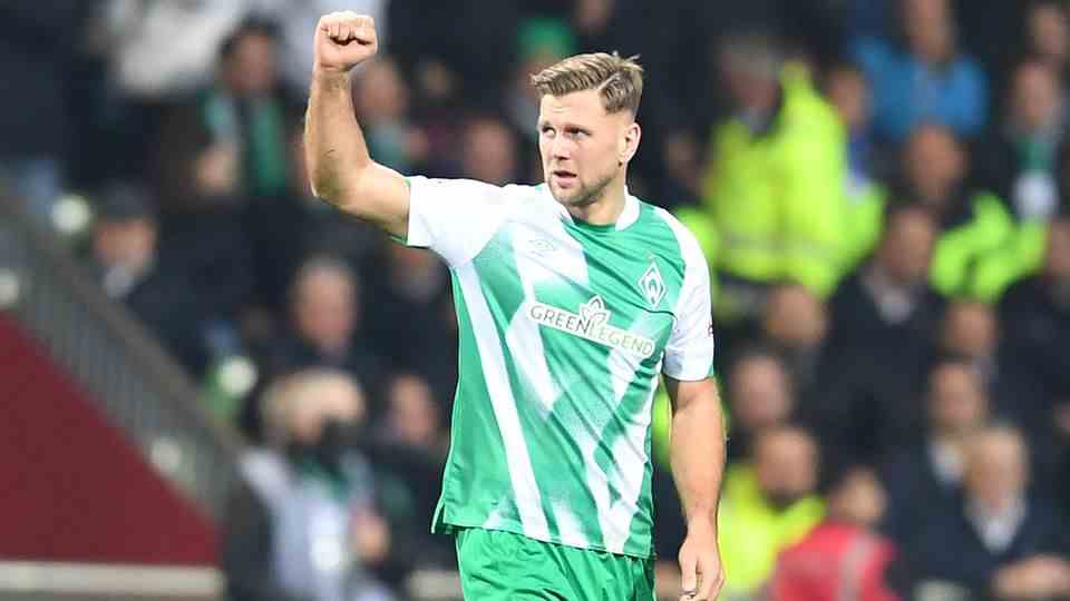 Niklas Füllkrug schoss das 1:0 für Werder Bremen gegen Schalke 04 im Topspiel der Fußball-Bundesliga