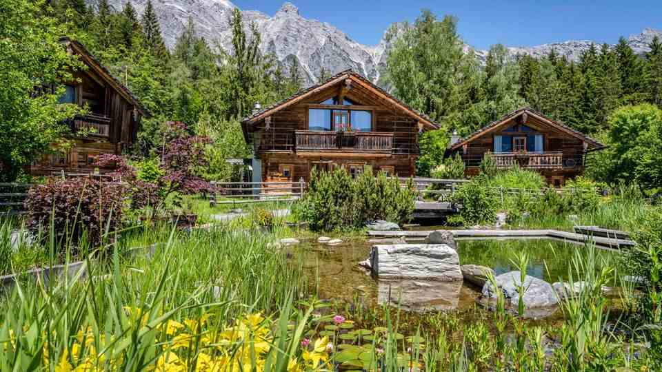 The chalet village of Priesteregg Premium Eco Resorts focuses on sustainability 