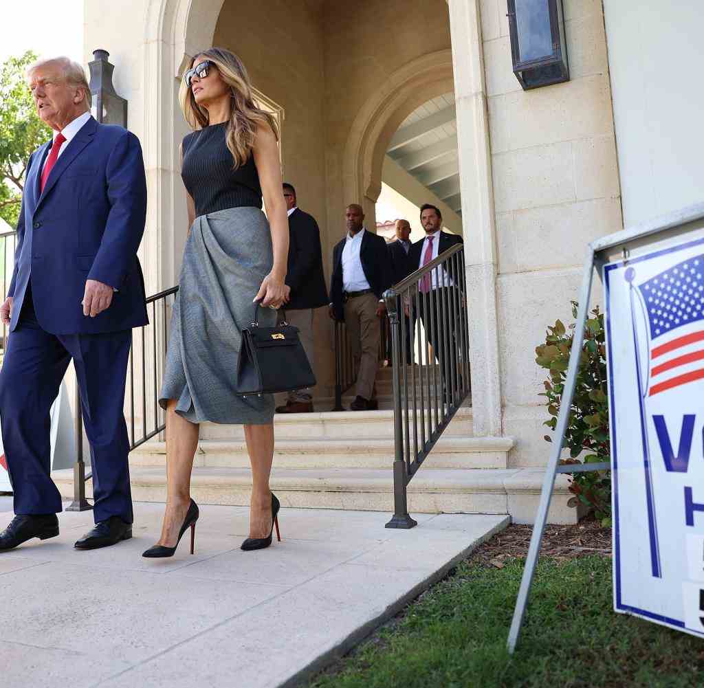 Der frühere US-Präsident Donald Trump und die frühere First Lady Melania Trump nach Abgabe ihrer Stimmen in Palm Beach, Florida