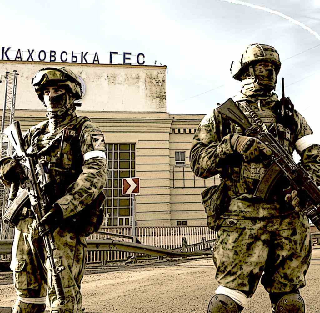 Withdraw: Russian soldiers in front of a power plant in the Cherson region