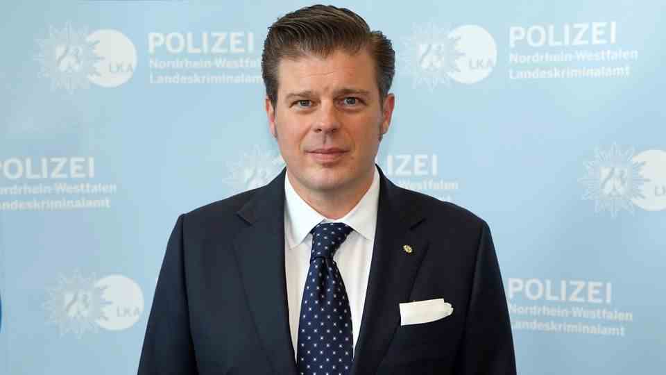 Criminal director in North Rhine-Westphalia: In his department, reactivated officers crack cold cases: Criminal director Colin B. Kidney
