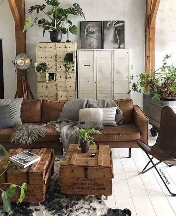 A Retro Living Room Full of Life 