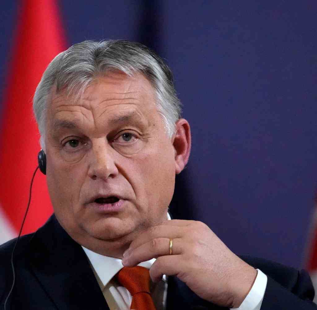 Ungarns rechtsnationalistischer Regierungschef Orban ist seit dem Einmarsch Russlands in die Ukraine einer der wenigen führenden Politiker im Westen, der eine neutrale Haltung gegenüber Moskau eingenommen hat