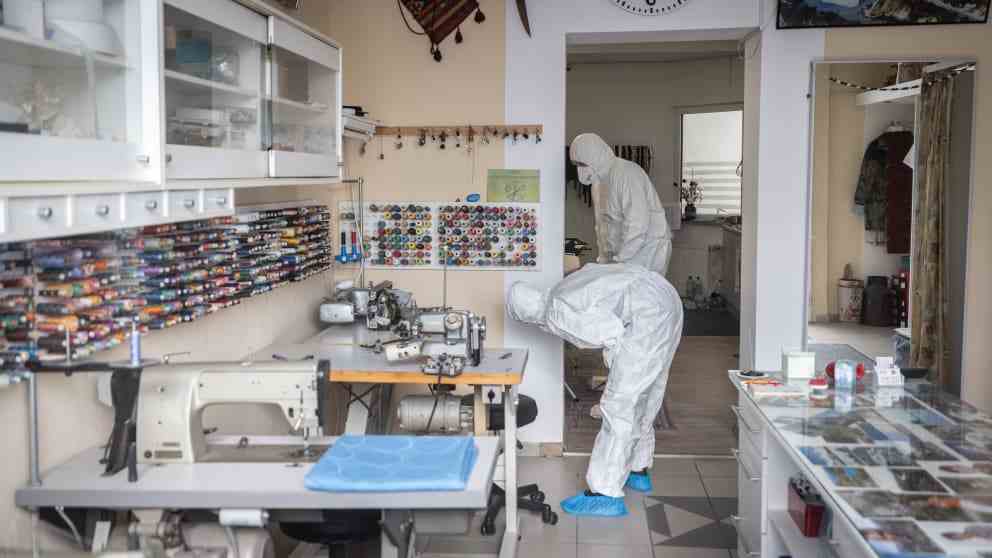 Forensic investigators examined the residential and commercial building in Moers