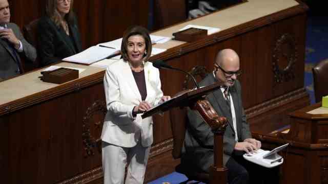 US House of Representatives: She resigns from the leadership of the Democrats: Speaker Nancy Pelosi on Thursday in the House of Representatives in Washington.