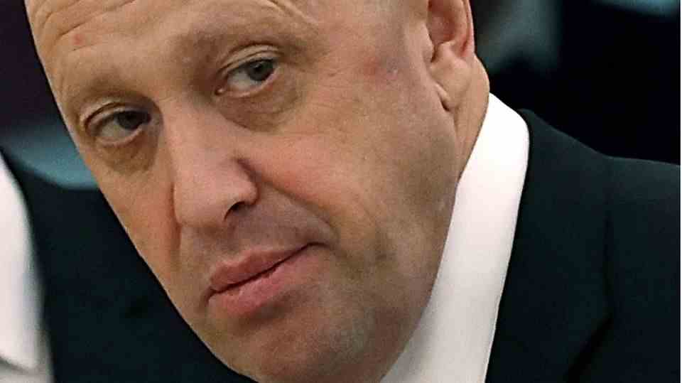 Evgeniy Progozhin is considered to be a confidante of Valdimir Putin.  He rarely appears in public. 
