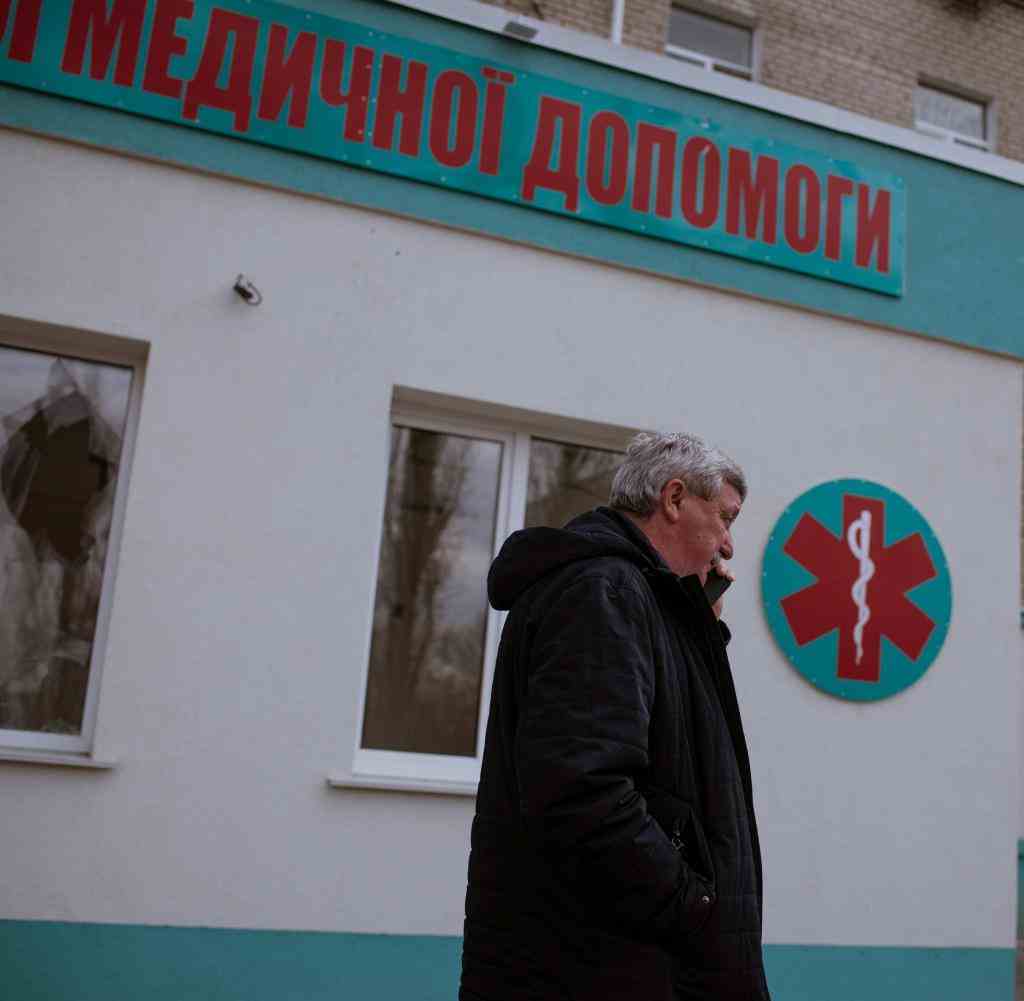 Hospital in Mykolaiv hit by Russian attacks