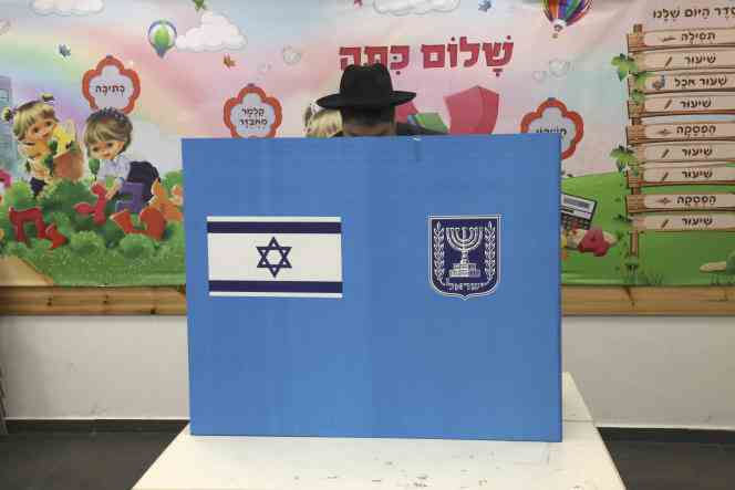 At a polling station in Jerusalem on November 1, 2022.