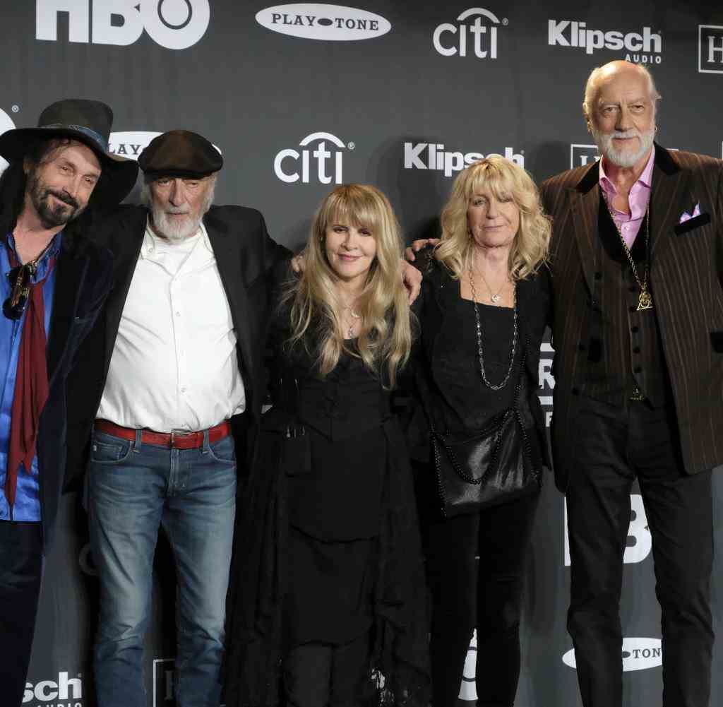 Fleetwood Mac 2019 in New York: Mike Campbell (lr), John McVie, Christine McVie, Stevie Nicks and Mick Fleetwood