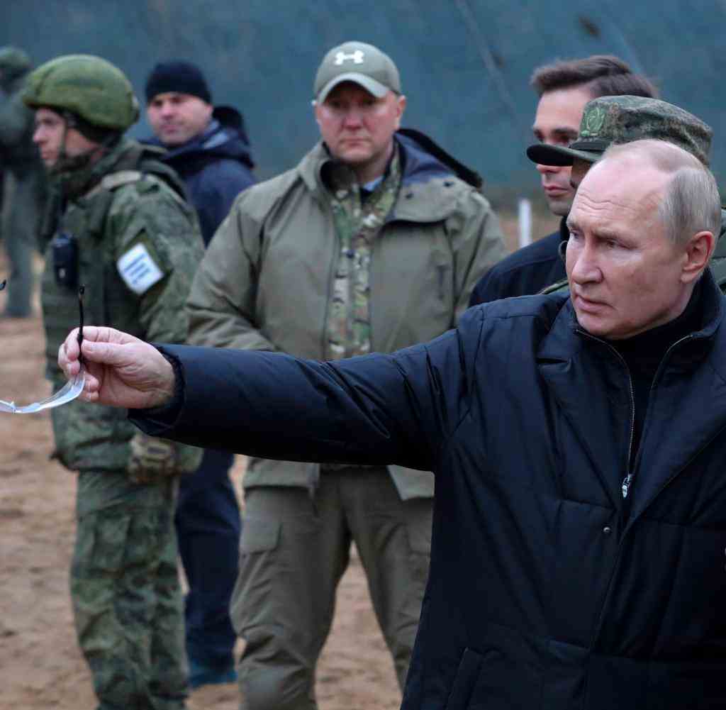 Russlands Machthaber Putin besucht ein militärisches Trainingslager in Ryazan