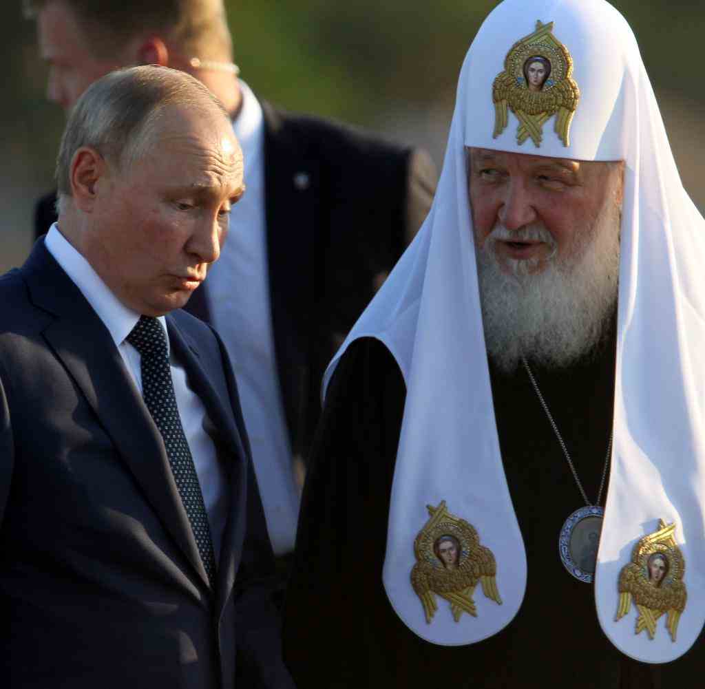 Patriarch Kirill (r.) erklärte Wladimir Putins Krieg gegen die Ukraine zum Kampf gegen das Böse