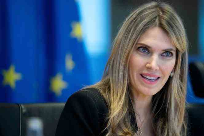 Eva Kaili, Greek Vice-President of the European Parliament, was charged and imprisoned on Sunday, December 11, 2022, in Belgium.