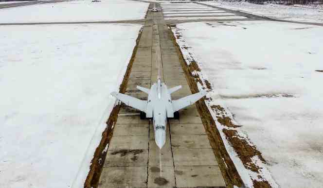 The Russian Tupolev Tu-22M3 Backfire strategic bomber, on a firing range in Belarus, February 9, 2022.