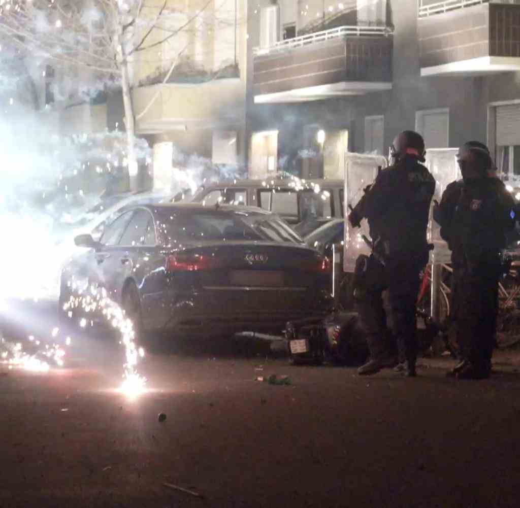 New Year's Eve - After attacks on emergency services in Berlin
