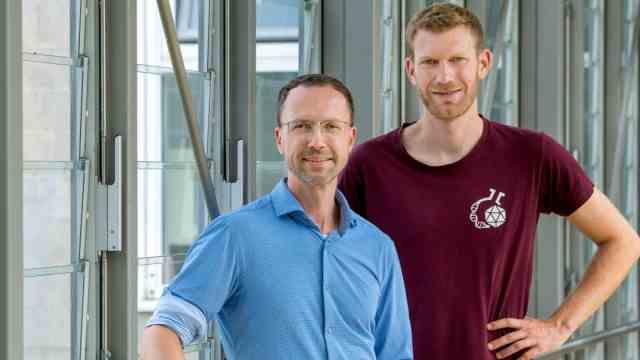 Research breakthroughs in Munich in 2022: Gil Westmeyer (left) and Kilian Vogele.