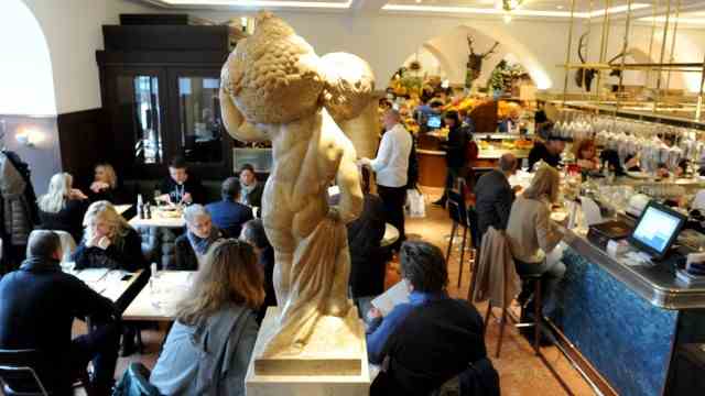 Café tips: Dallmayr is one of the largest delicatessens in Europe.