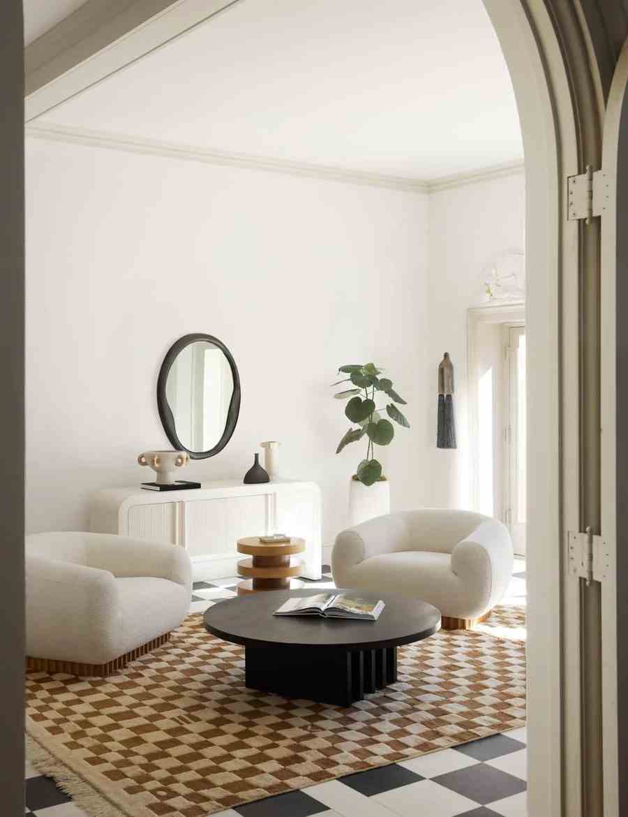 Checkerboard Decor And Organic Shapes The Right Balance 