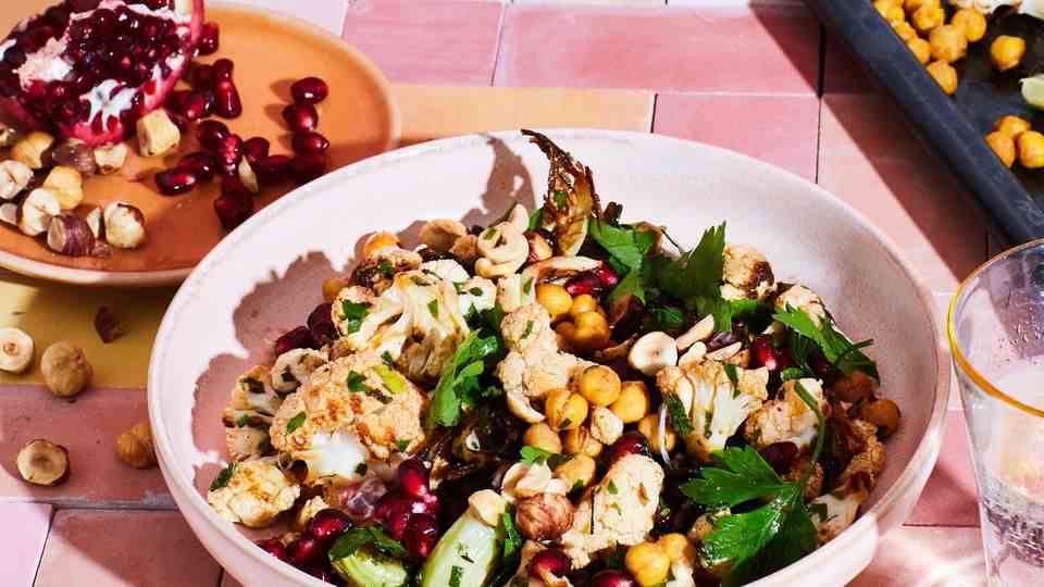 Oriental cauliflower salad