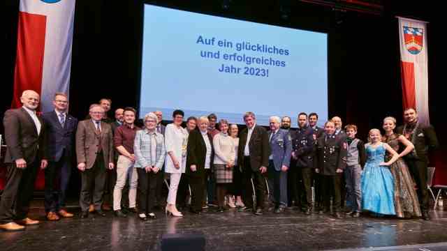 Fürstenfeldbruck: Excellent start to the year 2023: Traditionally, at the New Year's reception, citizens are honored for their voluntary commitment, and this was also the case this time.