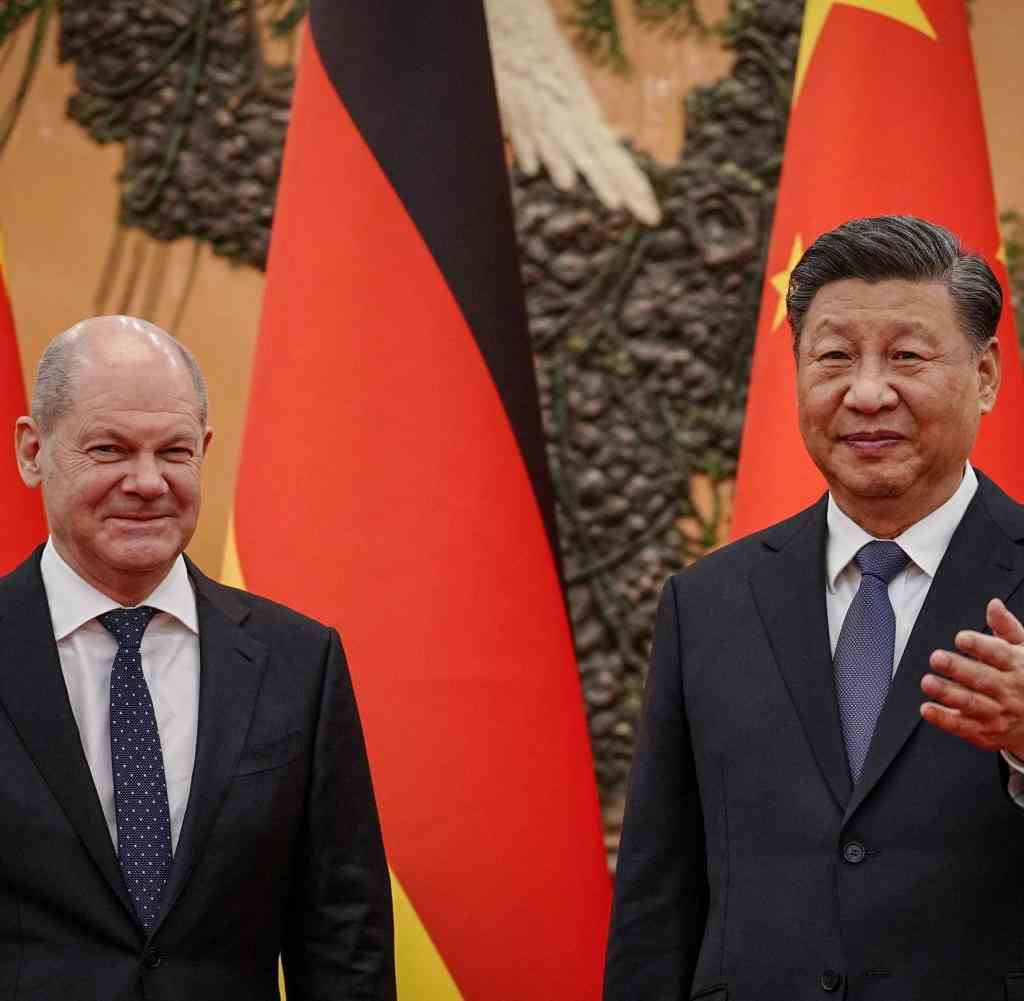 German Chancellor Olaf Scholz meets Chinese President Xi Jinping in Beijing, China November 4, 2022. Kay Nietfeld/Pool via REUTERS - RC2SEX9XH04W