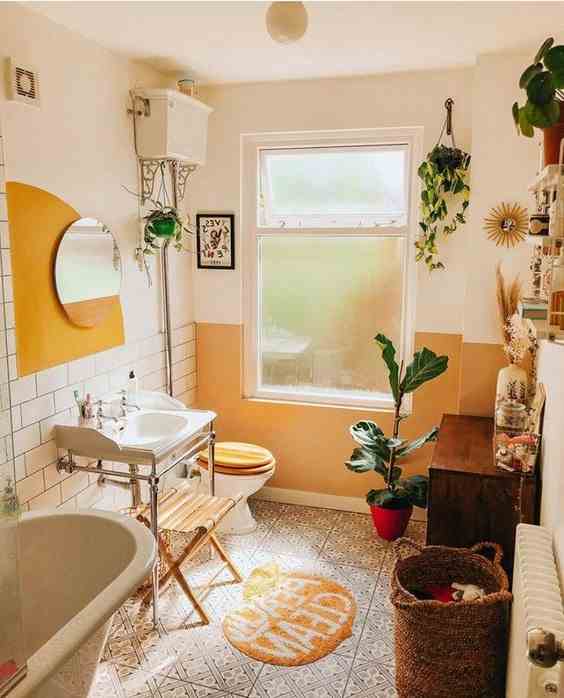 The White Tile To Adopt The Yellow Bathroom 