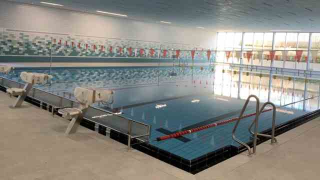 Civil protection: The warm water in the school swimming pool could warm the building above in an emergency.