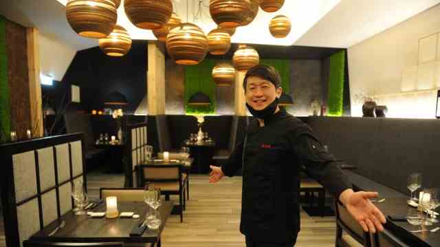 Valentinstag: Der koreanische Koch Mun Kim in seinem Restaurant in der Inneren Wiener Straße in Haidhausen.