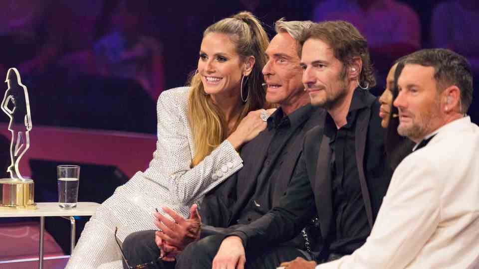 Heidi Klum and her guest judges Wolfgang Joop, Thomas Hayo, Naomi Campbell and Michael Michalsky at the finale of Germany's Next Topmodel 2017