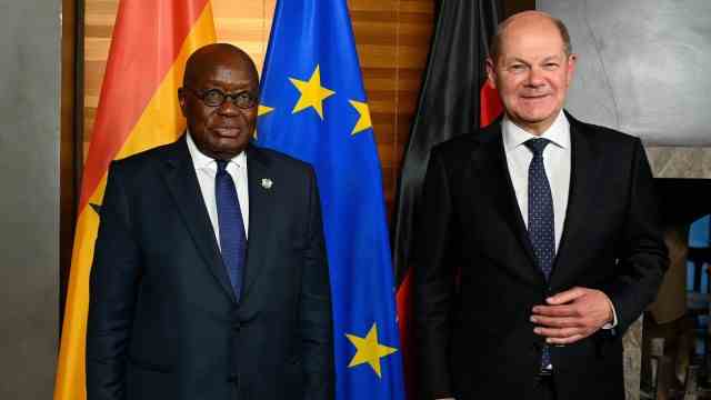 Munich Security Conference: Federal Chancellor Olaf Scholz (SPD) and Nana Addo Dankwa Akufo-Addo (left), President of Ghana, come together for bilateral talks at the Munich Security Conference.