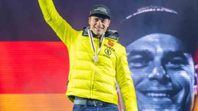 Alpine World Ski Championships: Anyone who wins gold is quickly pumped up to larger than life - this is also the experience of parallel world champion Alexander Schmid.