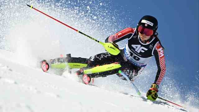 Alpine Ski World Championships: Laurence St-Germain on the way to the world title - her first podium visit in slalom ever.