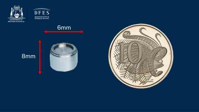 Radioactive capsule in Australia: The illustration shows a small, round, silver capsule containing radioactive caesium-137, the size of a coin.