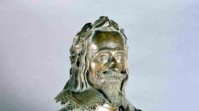History of Bavaria: Maximilian I, Elector of Bavaria, first fought alongside Wallenstein, but then became his mortal enemy.  This bronze portrait of an elderly person is characterized by ascetic austerity and sobriety instead of glamorous baroque symbols of dignity.