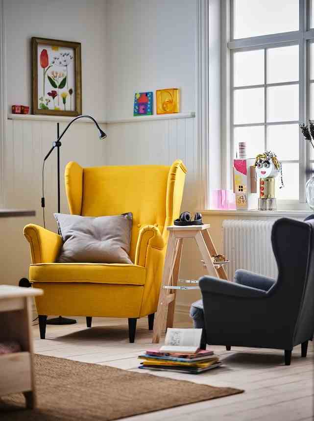 The Scandinavian Living Room Takes Colors 