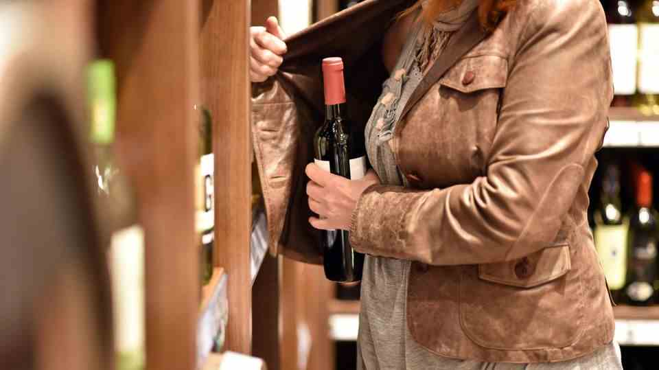 A successful coup, but caught anyway: In Spain, a pair of wine worth 1.6 million euros was stolen.