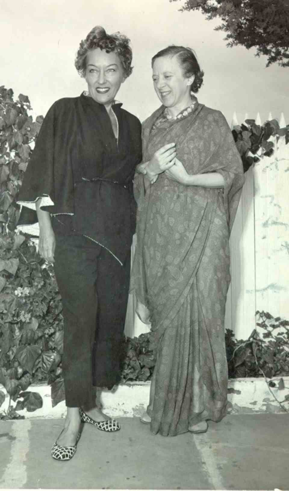 Indra Devi mit Gloria Swanson