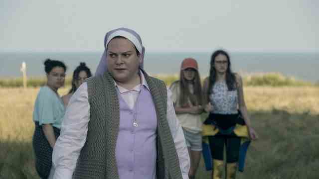 Series of the month March: Daniela Vega as Sister Maria is grateful for the big change.