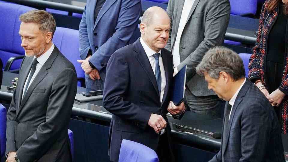 How long will the negotiated compromise last?  Chancellor Olaf Scholz and Ministers Robert Habeck and Christian Lindner in the Bundestag today